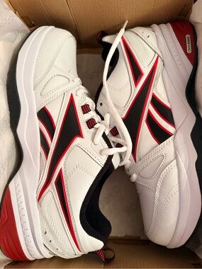 NWT Reebok MemoryTech Men's White Athletic Sneakers with Black & Red Accents